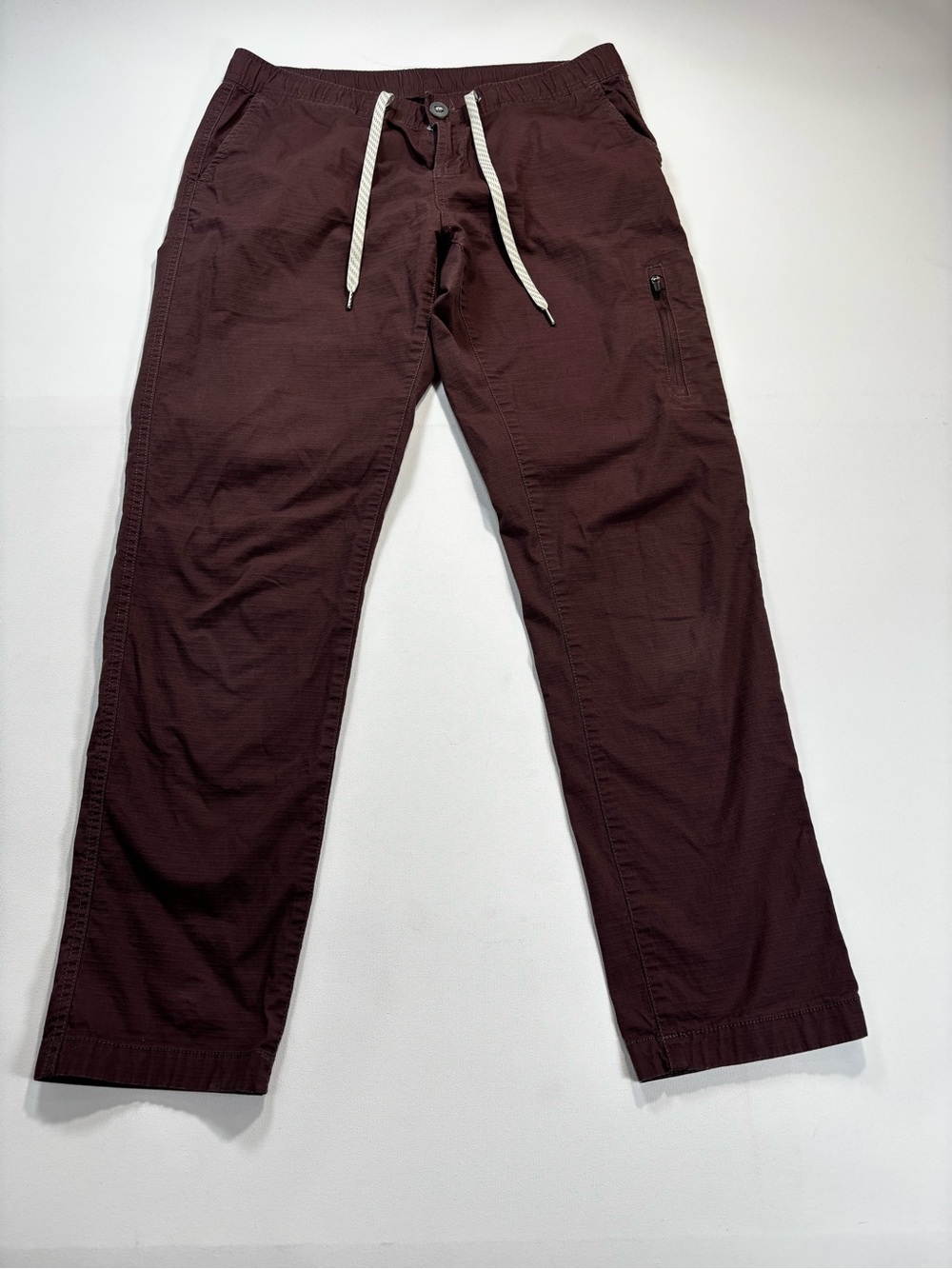 Vuori Women's Ripstop Drawstring Joggers in Deep Burgundy
